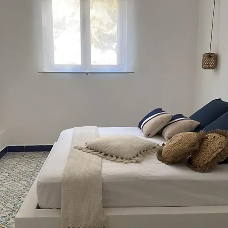 La Terrazza Sul Faro Apartment *